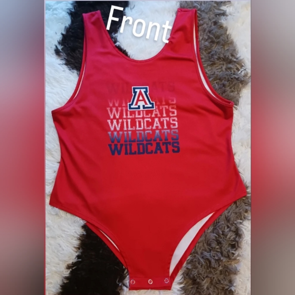 Zoozatz, XL, red and blue ombre U of A (University of Arizona) Wildcats bodysuit
